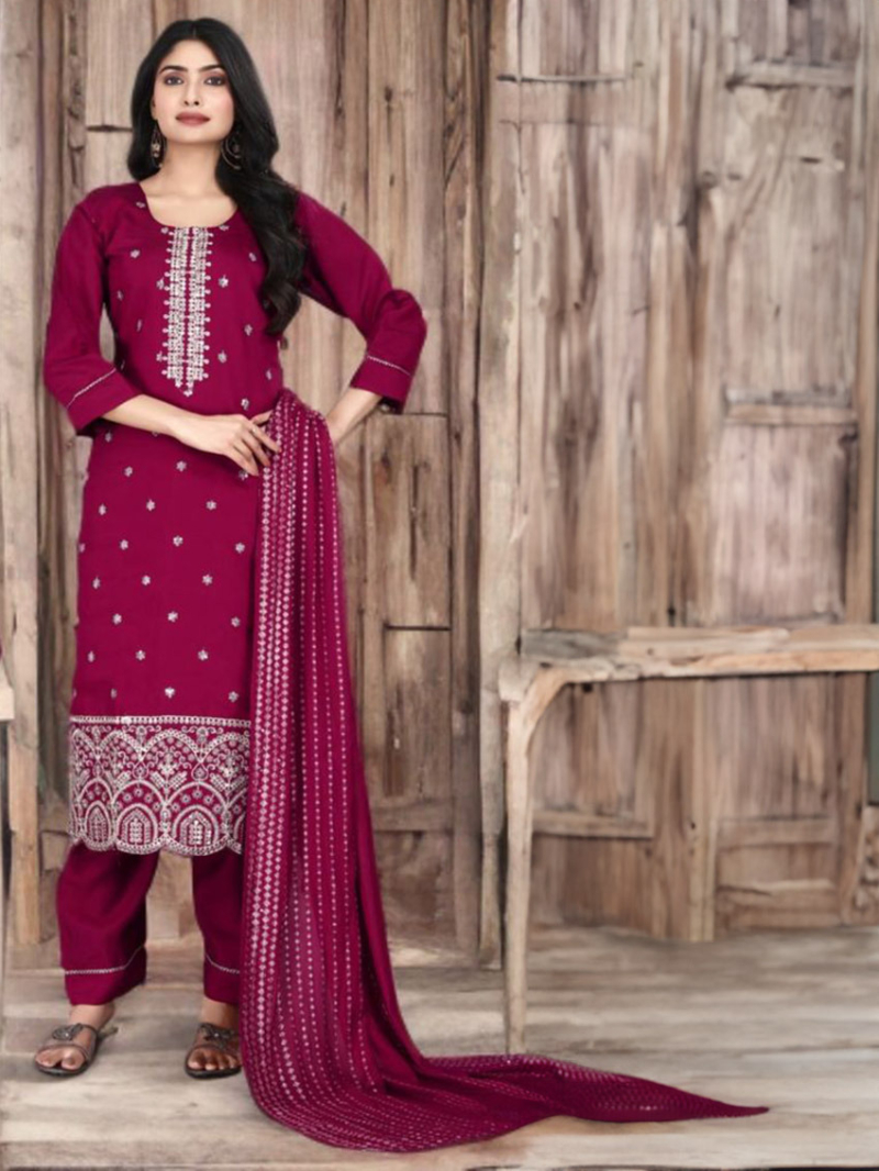 Elegant Ethnic  Red  Jacquard Roman Silk Straight Suit