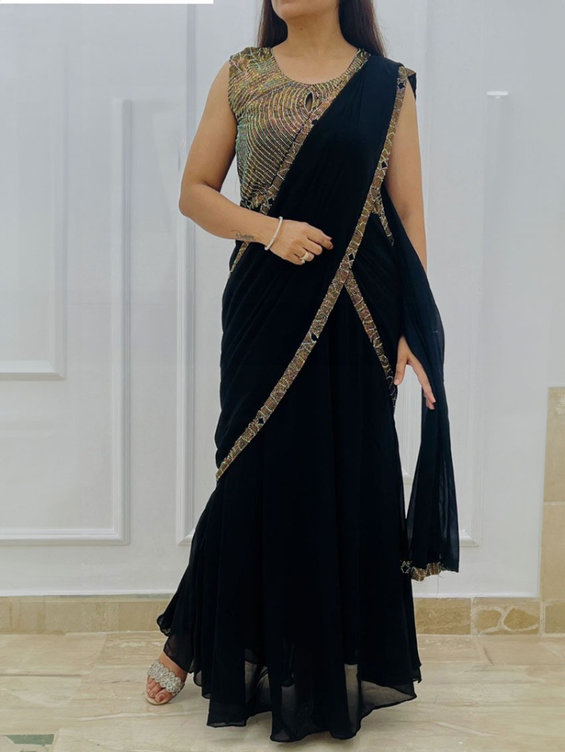 Elegant Traditional Navy Blue Saree 