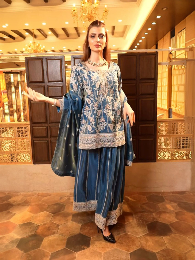 Elegant Traditional Royal Blue Chinnon Silk Palazzo Suit