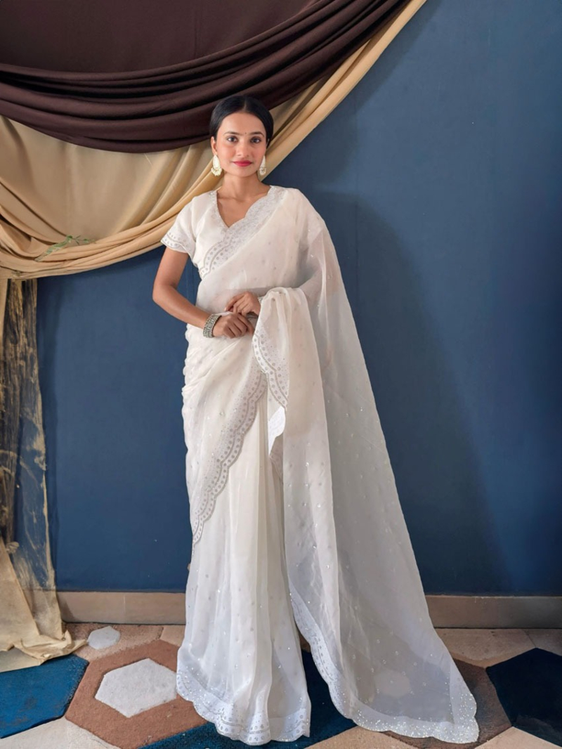 Elegant Off White Grace Crunchy Fabric Saree