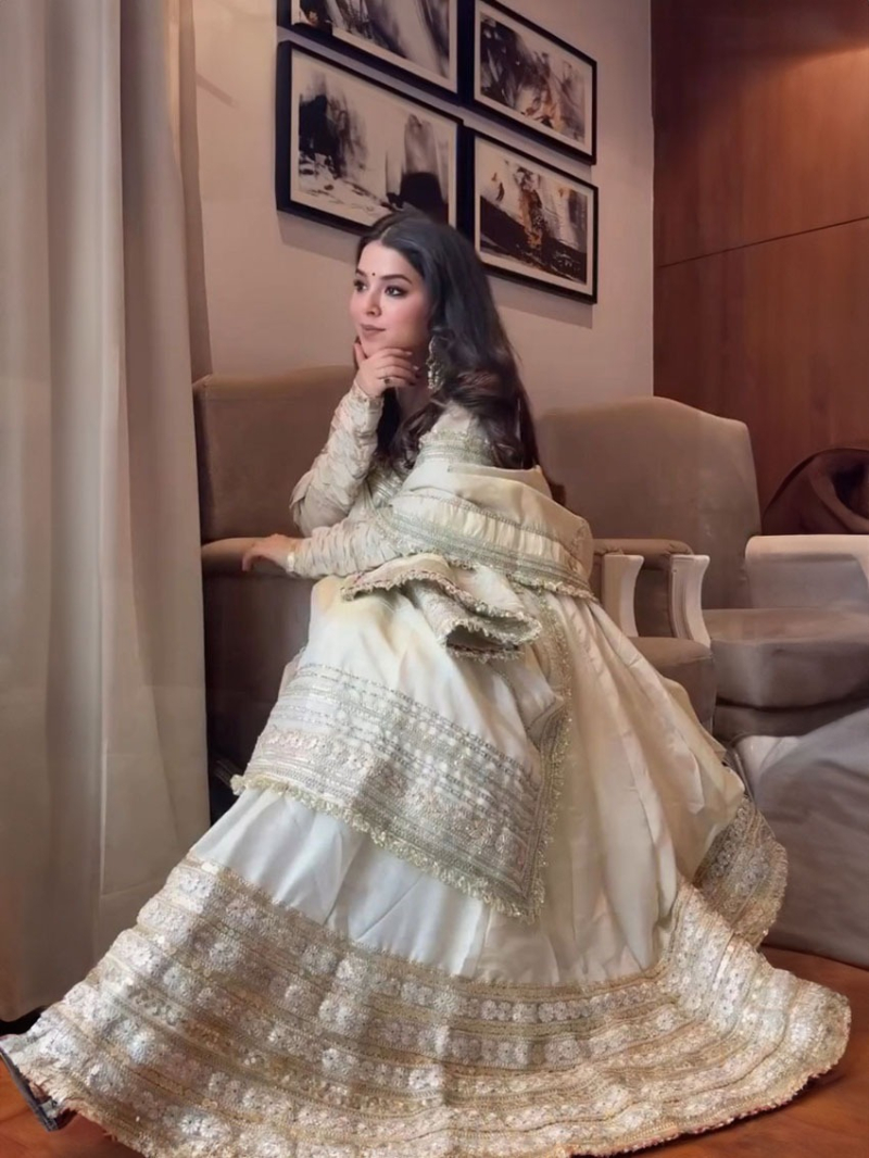 Authentic Festive Traditional Ivory Chinnon Silk Anarkali Set