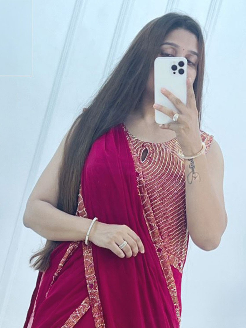 Elegant Traditional Rani Saree 