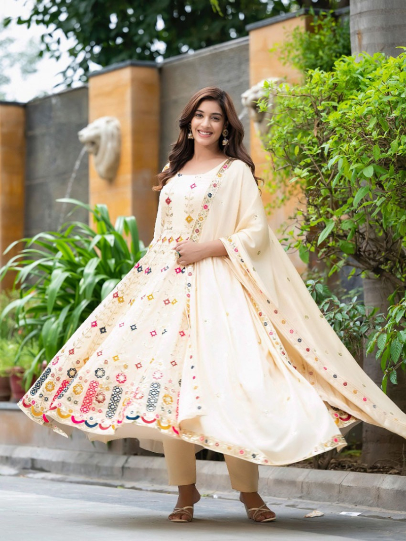 Festive Elegant Cream Pure Chinnon Silk Anarkali Suit