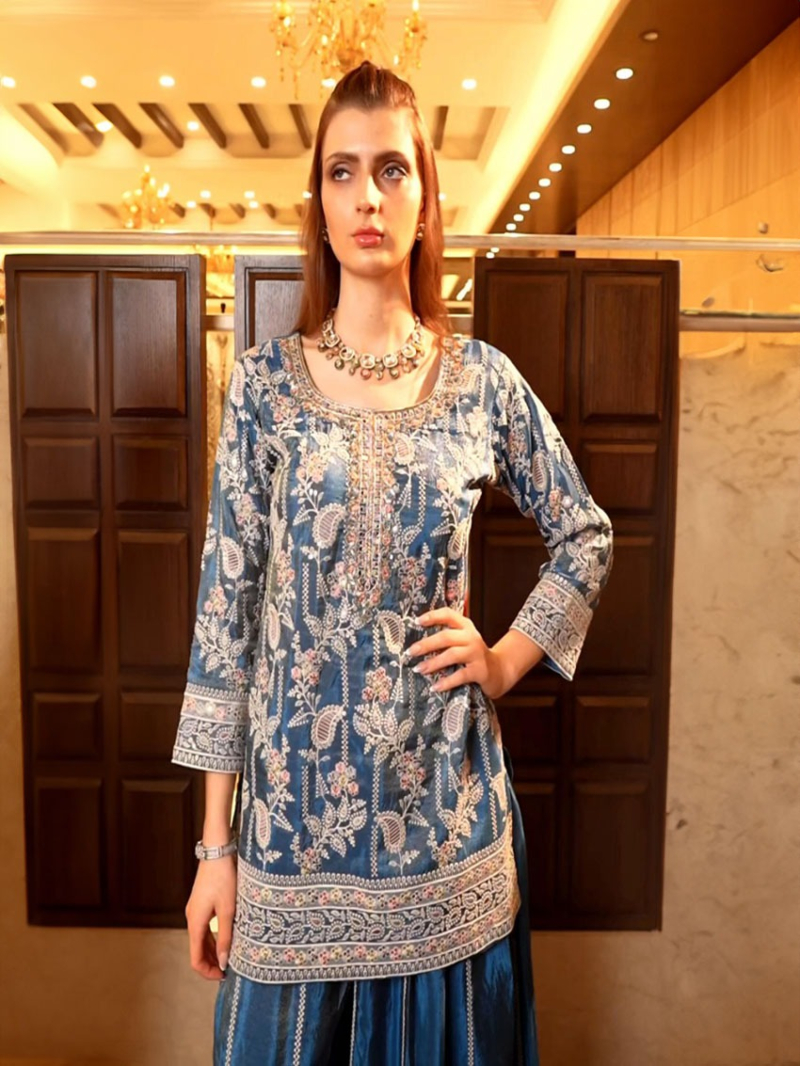 Elegant Traditional Royal Blue Chinnon Silk Palazzo Suit