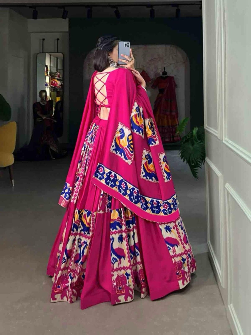 Ethnic Elegant Rich Rani PInk Dola SIlk Lehanga Suit