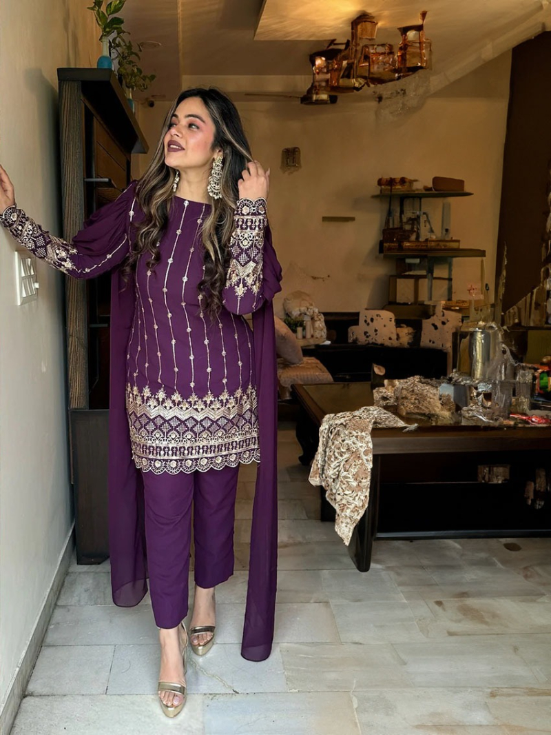 Elegnat Ethnic Festive Wine Georgette Plazo Suit