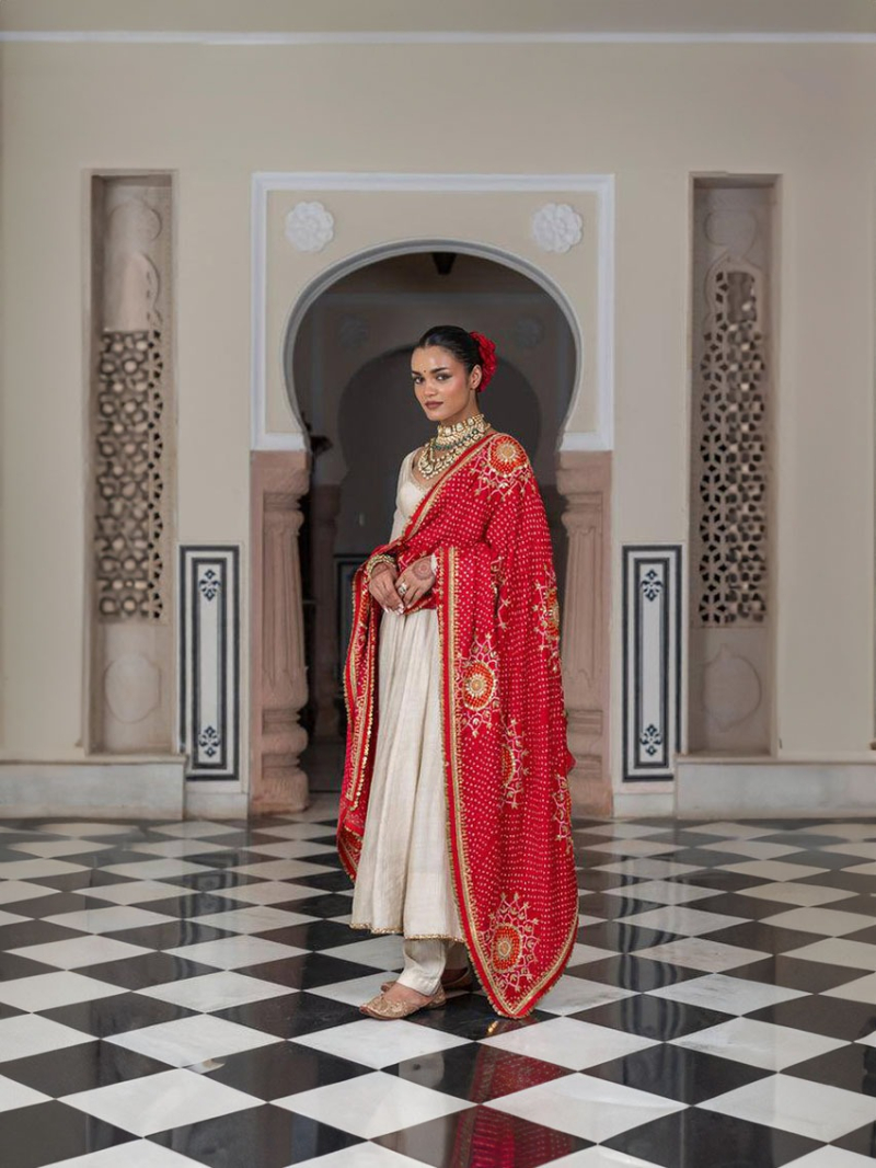 Ethnic Festive Traditional Ivory Chinnon Silk Anarakai Suit